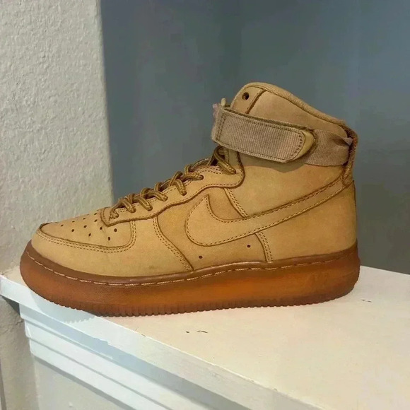 NIKE Air Force 1’s Flax ‘Wheat’ High Sz: 5Y Youth / 6.5 Womens #807617-200 - Picture 3 of 9